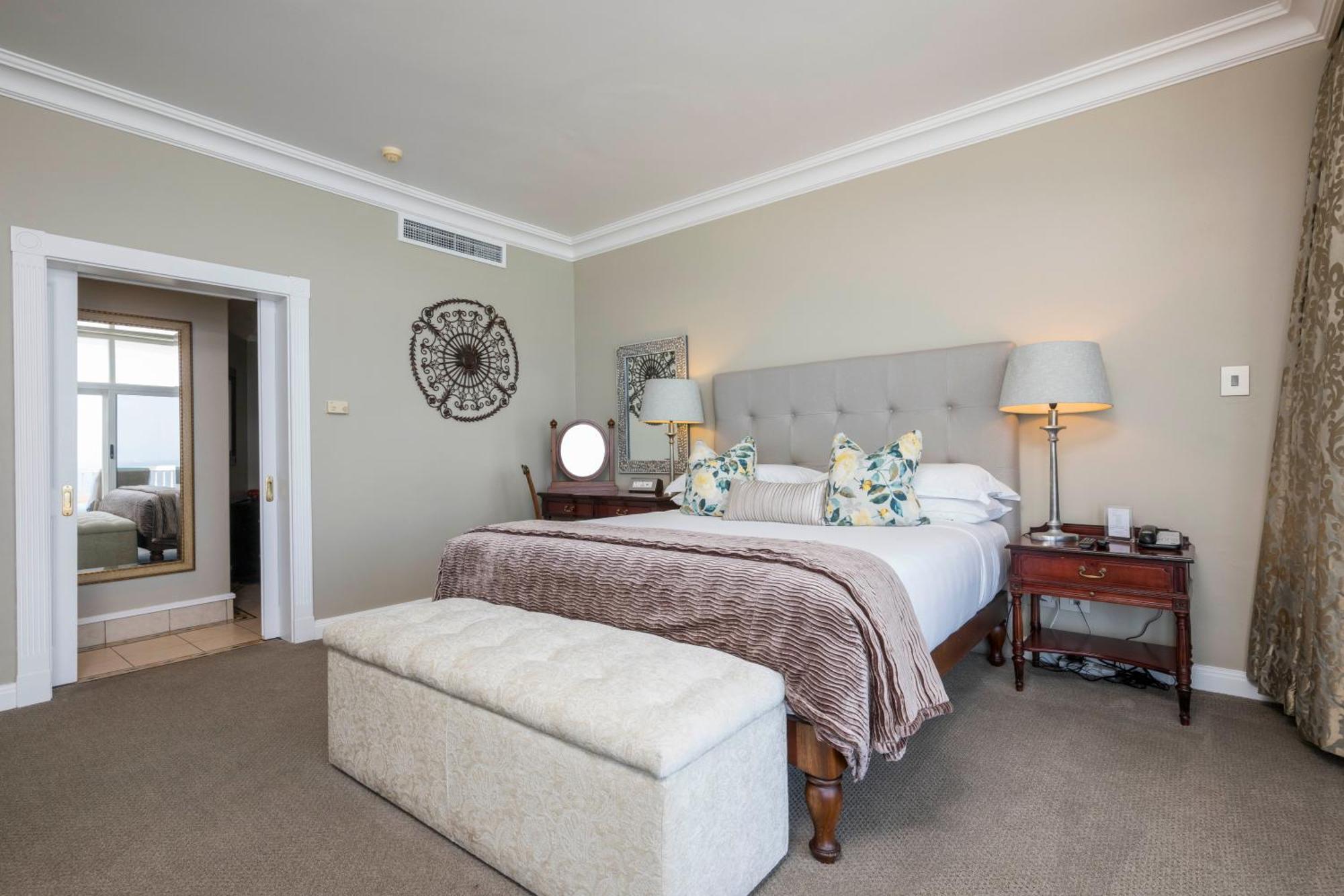 Beverly Hills Дурбан Екстер'єр фото A bedroom at the Cape Heritage