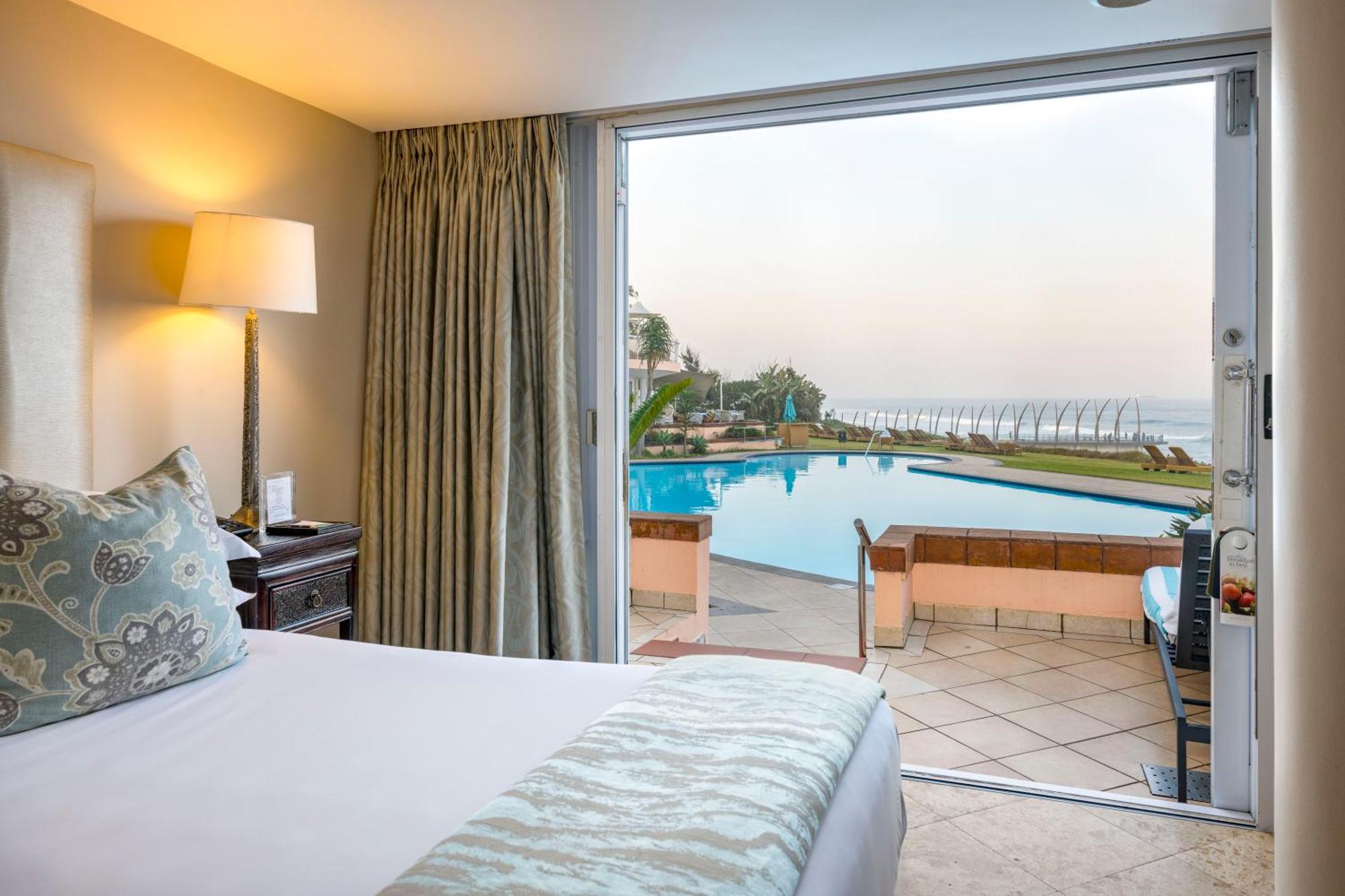Beverly Hills Дурбан Екстер'єр фото A room at the Hilton Tel Aviv