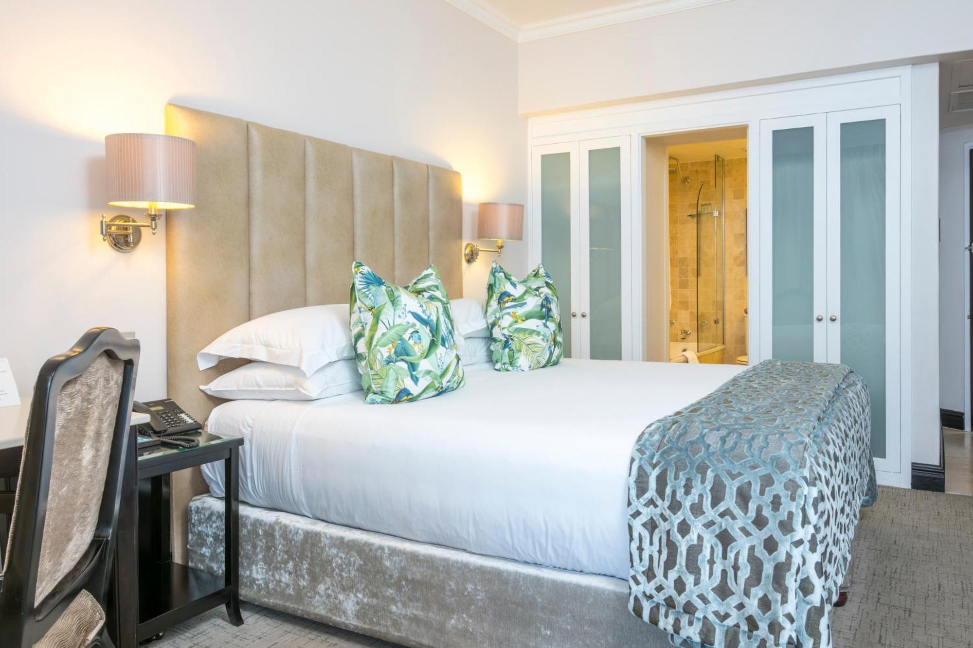 Beverly Hills Дурбан Екстер'єр фото A bedroom at the hotel