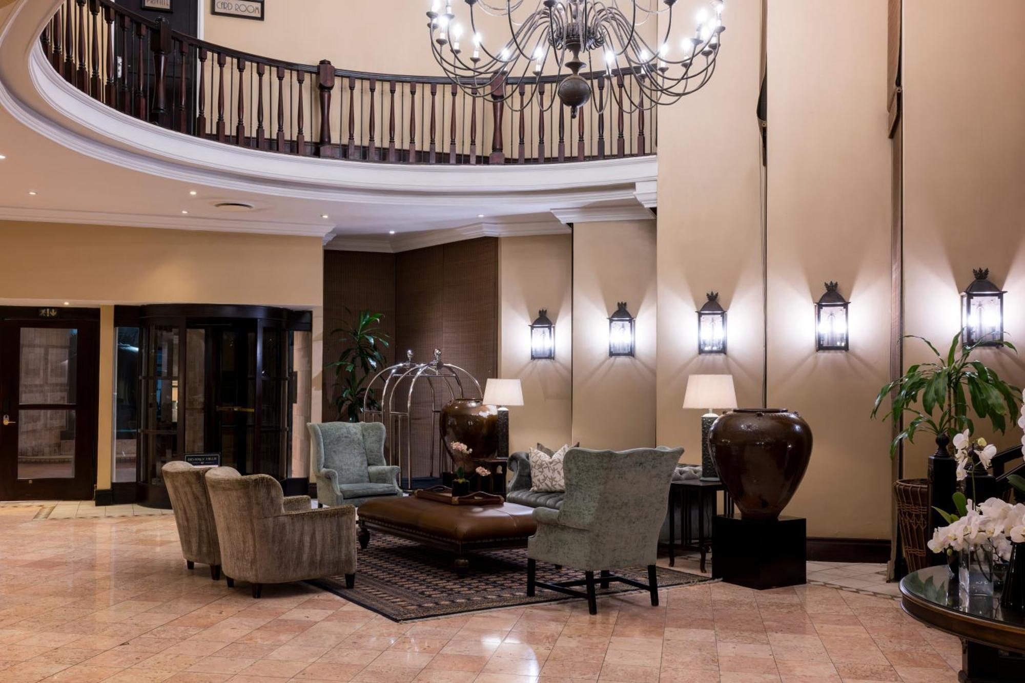 Beverly Hills Дурбан Екстер'єр фото The lobby of the hotel